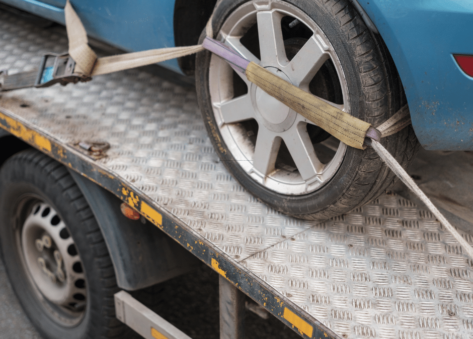 Emergency Towing vs. Roadside Assistance: When to Call Pine Mountain Towing